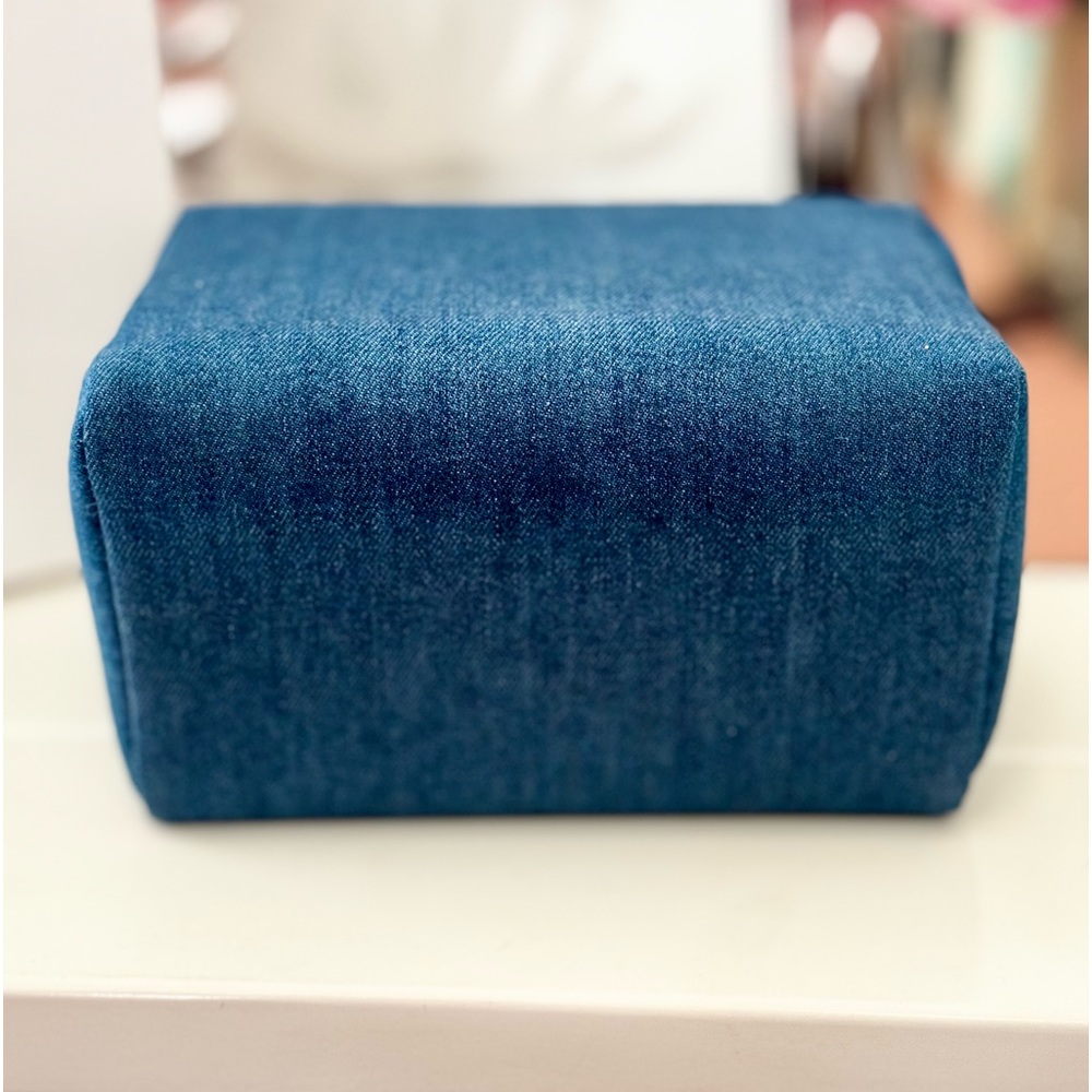 Dior Beauty Denim Travel Cosmetics Pouch - Picture 4 of 9